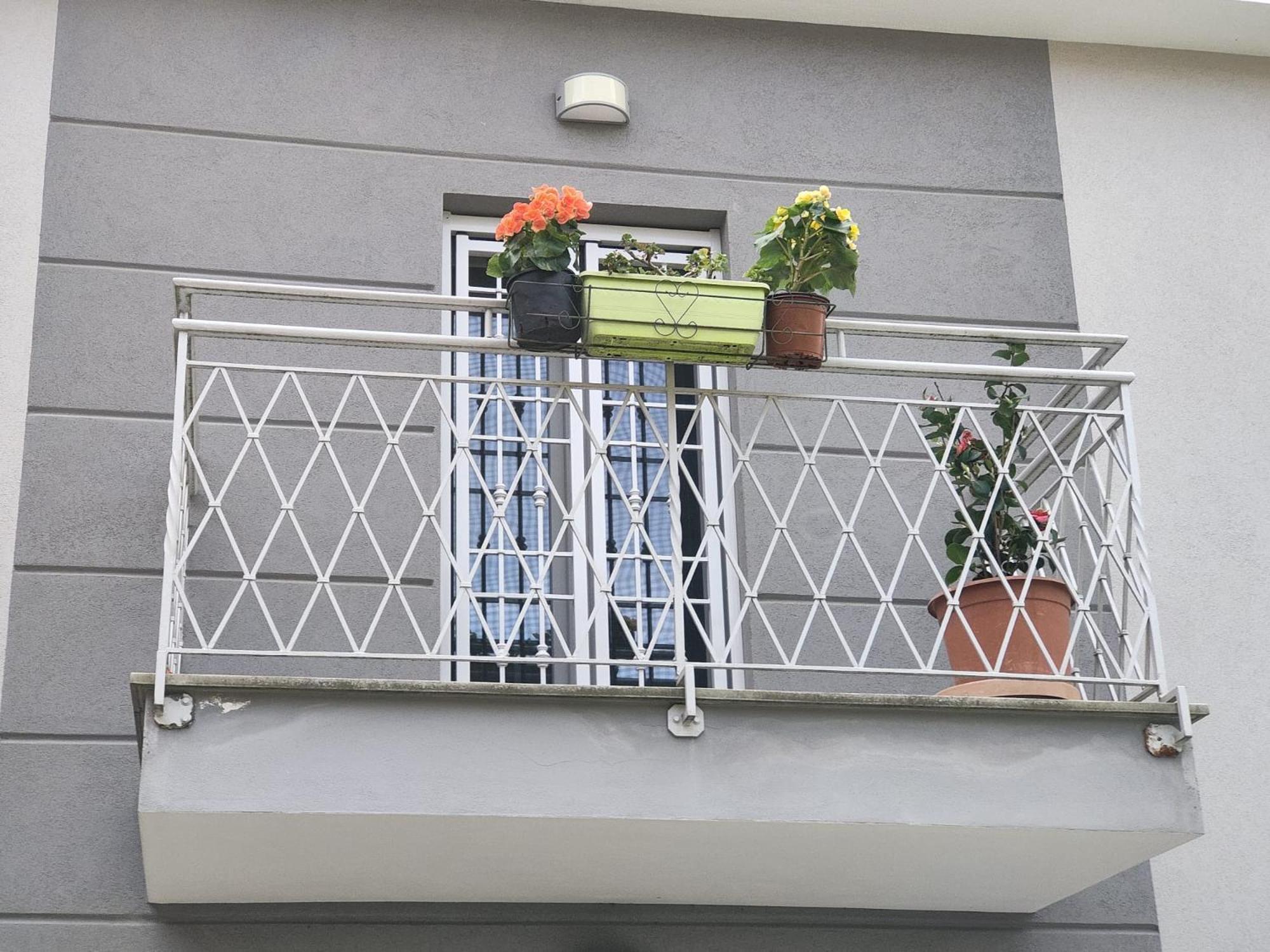 Grigio Perla Panigale, Villetta Con Giardino E Parcheggio Privato Fino A Tre Posti Auto - Un Oasi Di Tranqullita Болонья Екстер'єр фото